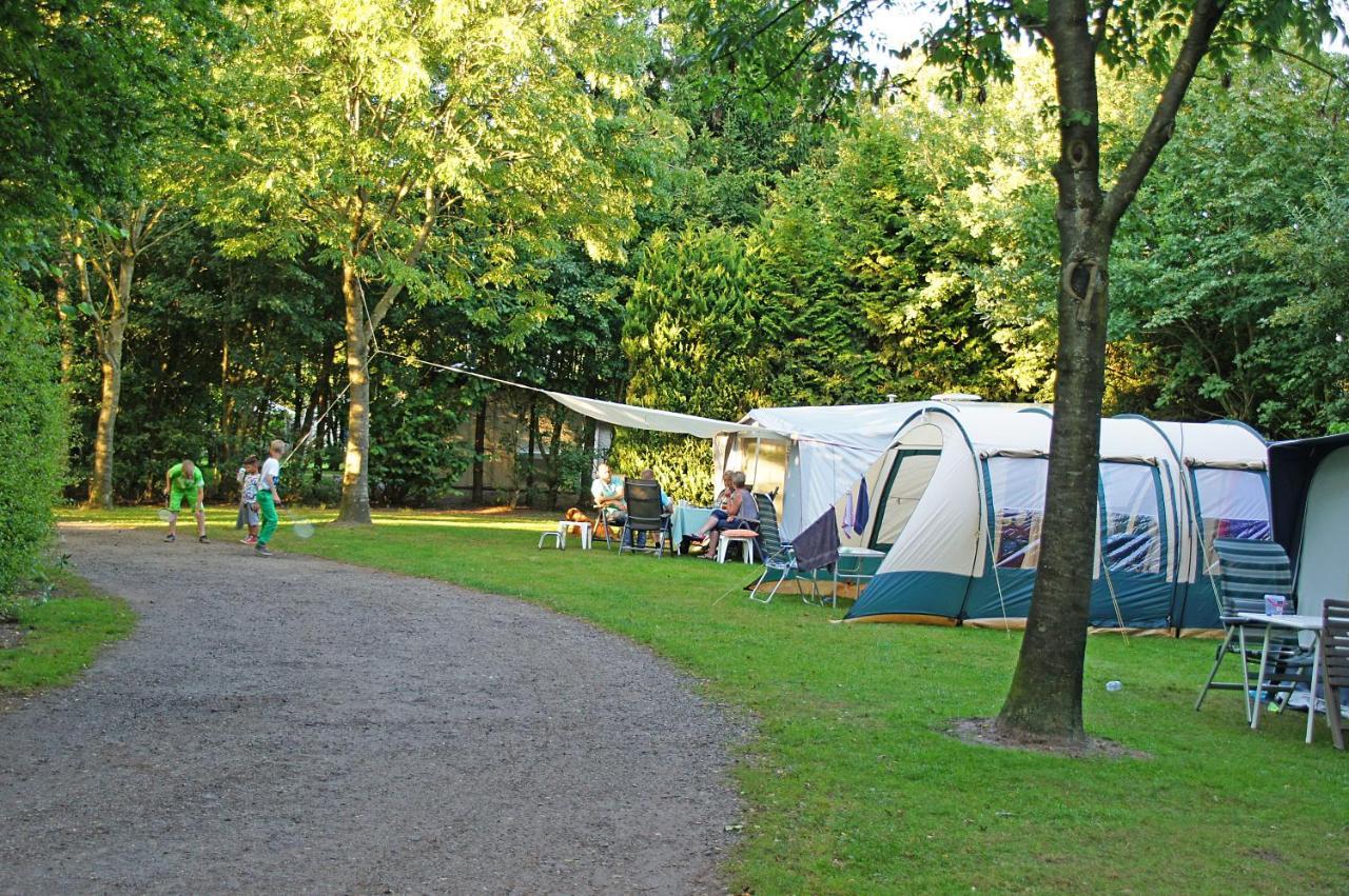 Lege Kampeerplaats + Prive Sanitair, Camping Alkenhaer Appelscha Bagian luar foto