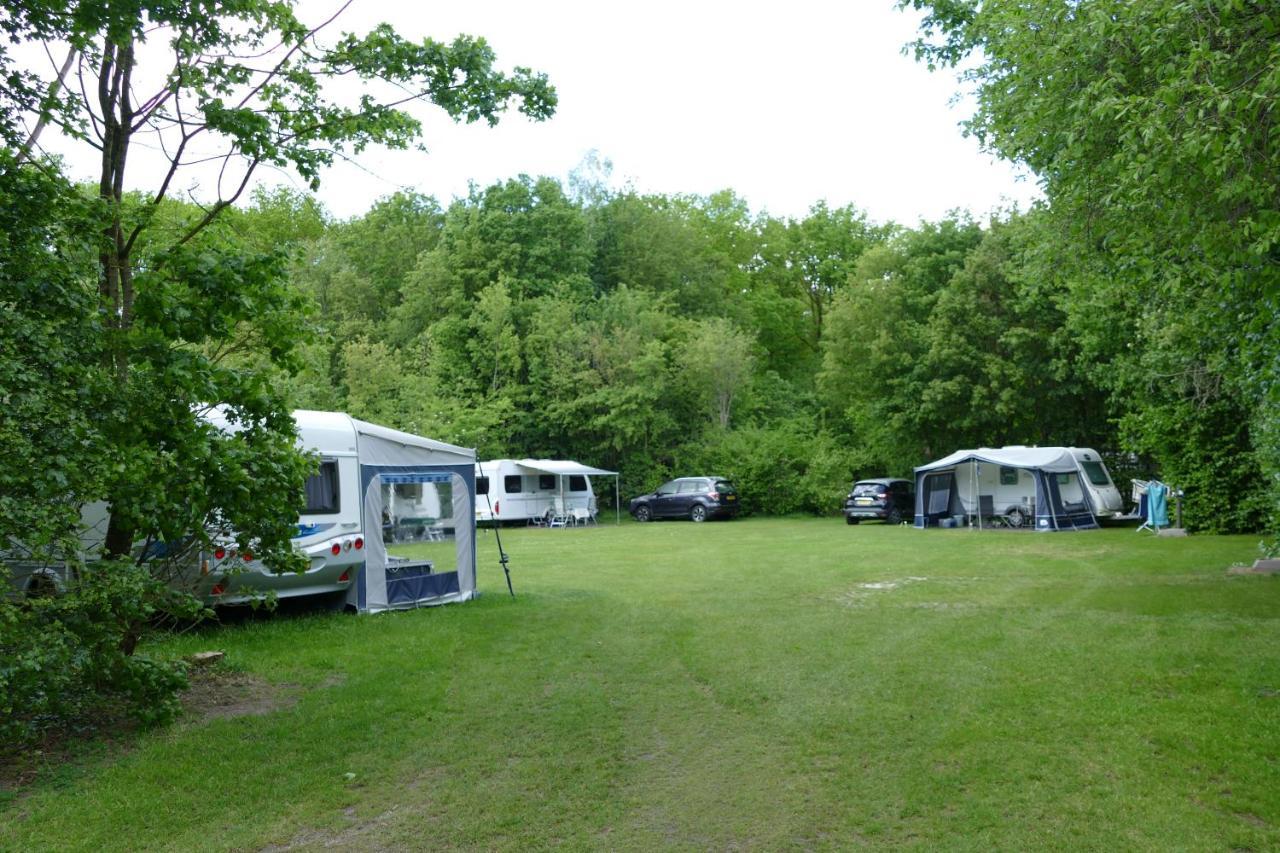 Lege Kampeerplaats + Prive Sanitair, Camping Alkenhaer Appelscha Bagian luar foto